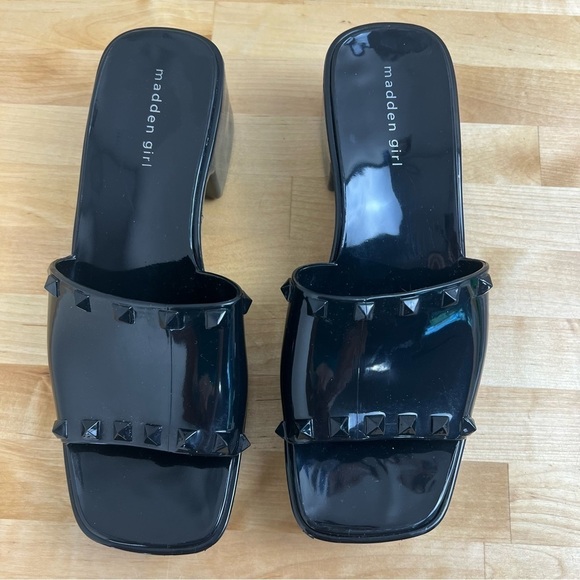 Madden Girl Paccer Chunky Y2K Black Studded Jelly Slide Sandals Women's Size 9 - Picture 1 of 12
